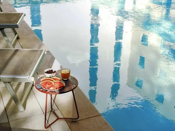 ibis Budget La Rochelle - Havuz