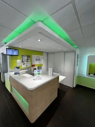 ibis budget Marseille Est Porte d'Aubagne - Lobi