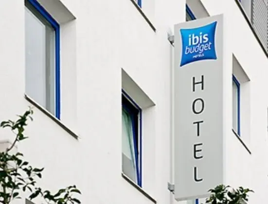ibis budget Nanterre La Défense - Genel