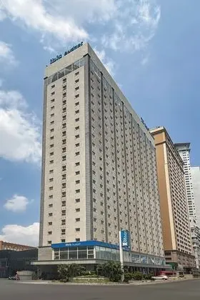 Ibis Budget Phnom Penh Riverside - Dış Mekan