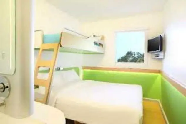 Ibis Budget Surabaya Airport - Oda