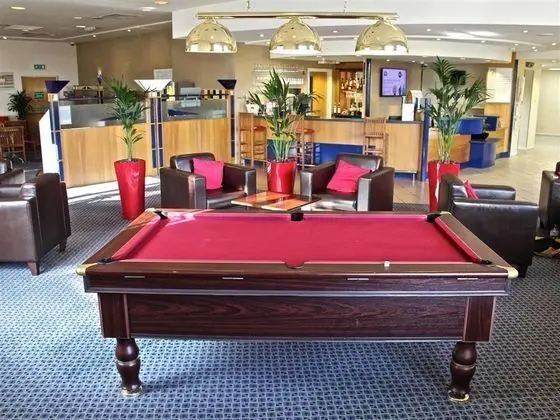 ibis Cardiff Gate - Lobi