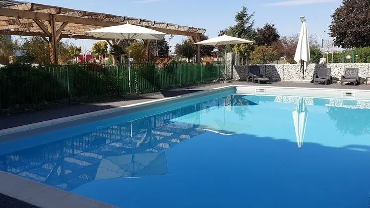 Ibis Chalon Sur Saone Europe - Havuz