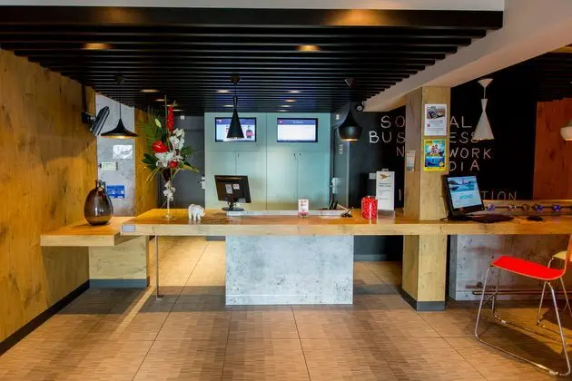 Ibis Cherbourg - Lobi