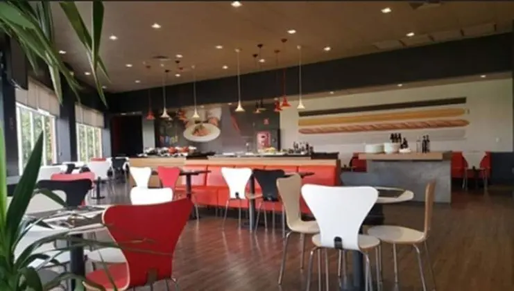 ibis Curitiba Aeroporto - Yerinde Yemek