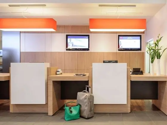 ibis Düsseldorf Hauptbahnhof - Lobi