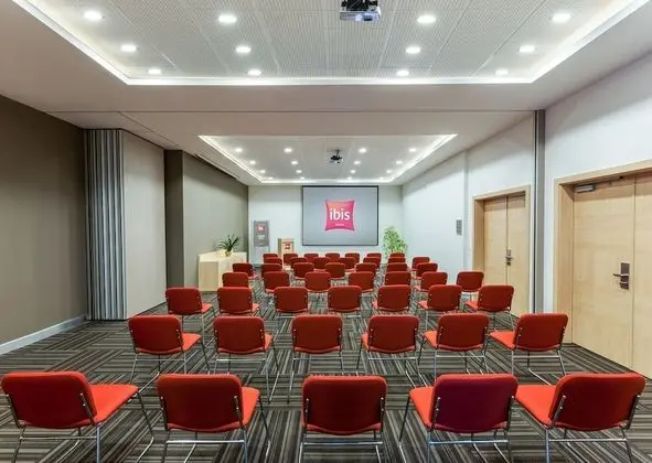 ibis İstanbul Esenyurt - İş / Konferans