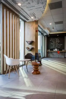 ibis Istanbul West - Lobi