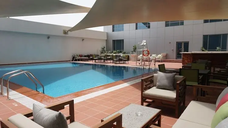 ibis Jeddah City Center - Dış Mekan