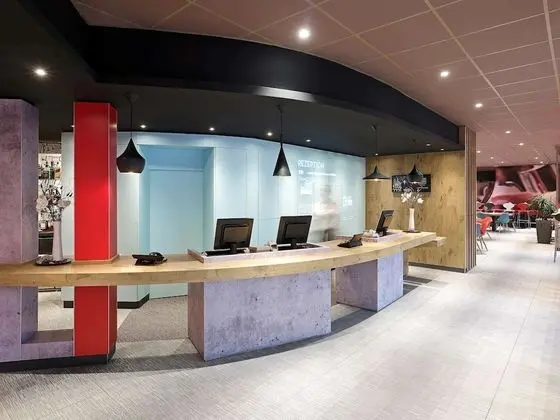 ibis Hotel Köln Centrum - Lobi