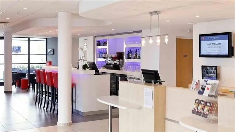 Ibis Lyon Est Chaponnay - Lobi