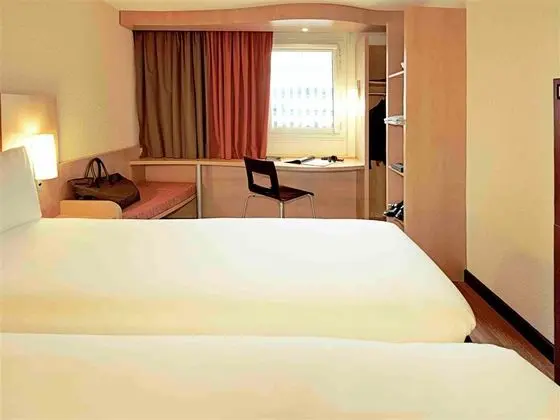 Ibis Lyon Est Chaponnay - Oda