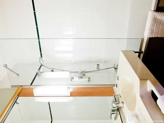 ibis Lyon Nord - Genel
