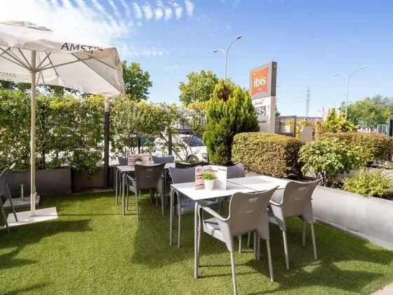 Ibis Madrid Alcorcon Tresaguas - Dış Mekan