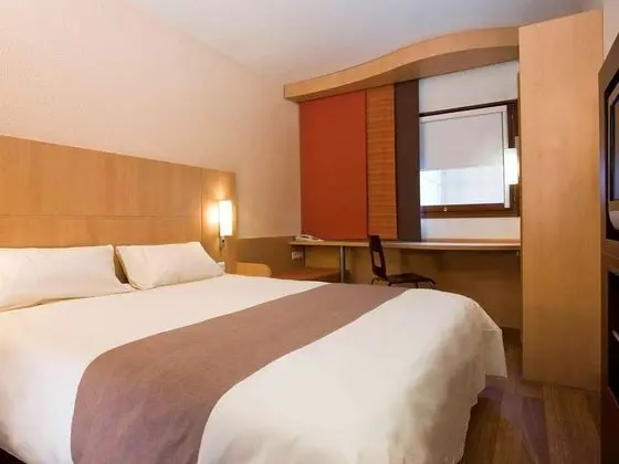 Ibis Martigues Centre - Genel