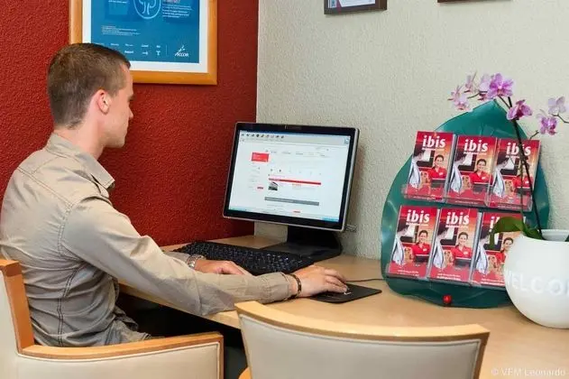 ibis Mons Centre Gare