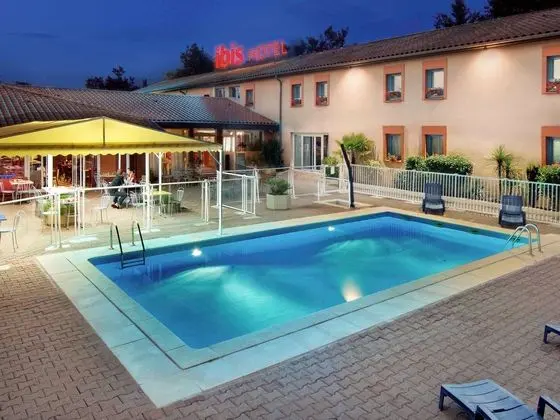 ibis Montauban - Havuz