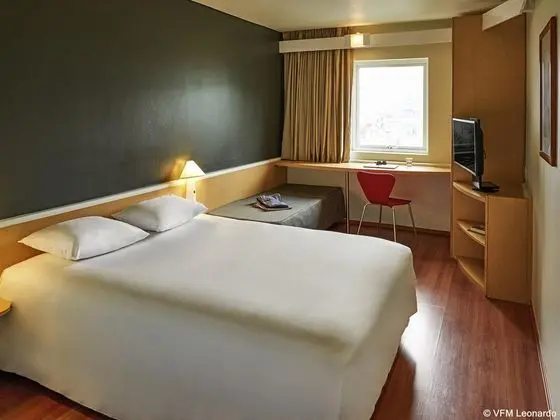 Ibis Monterrey Valle 
