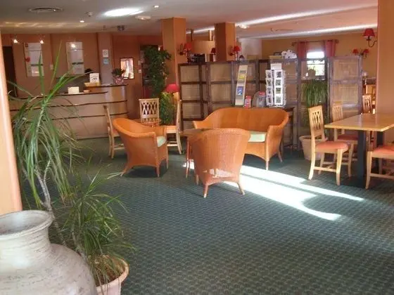 ibis Orange Sud - Genel