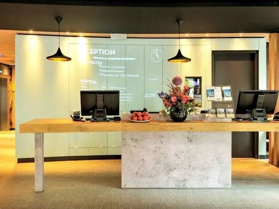 Ibis Rotterdam City Centre - Lobi