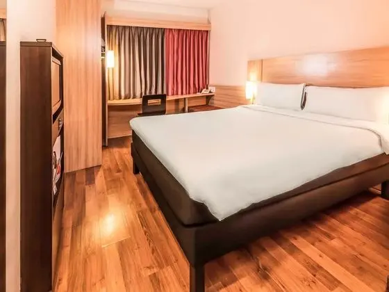 ibis Santiago Estacion Central - Dış Mekan