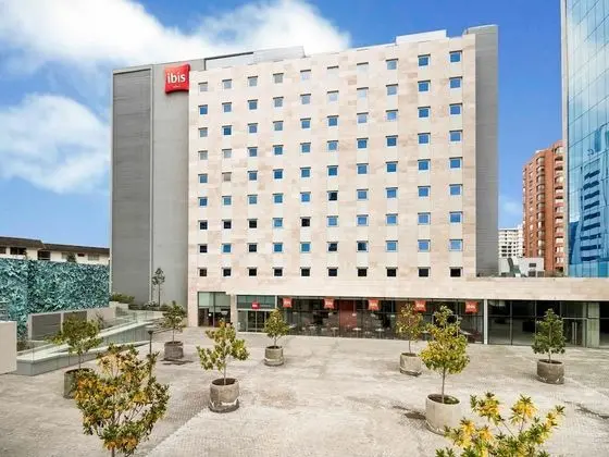 ibis Santiago Las Condes Manquehue Hotel