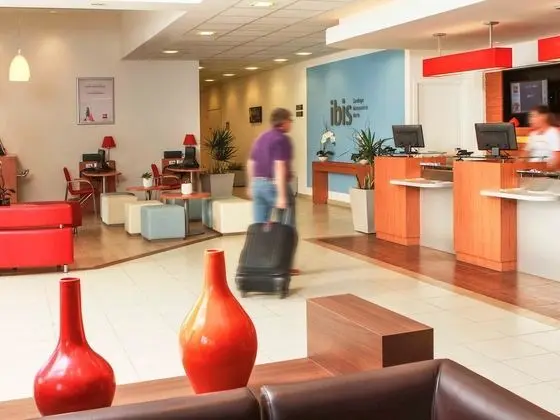 ibis Santiago Las Condes Manquehue Hotel - Lobi