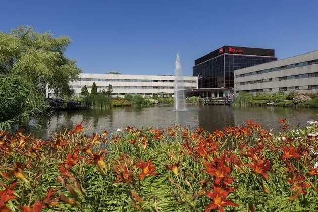 Hotel ibis Schiphol Amsterdam Airport - Dış Mekan
