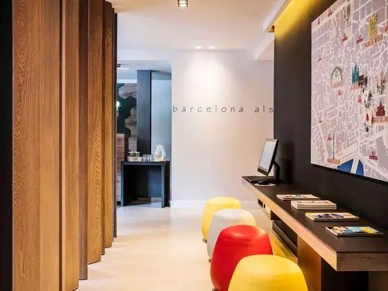 Ibis Styles Barcelona Centre Hotel - Dış Mekan