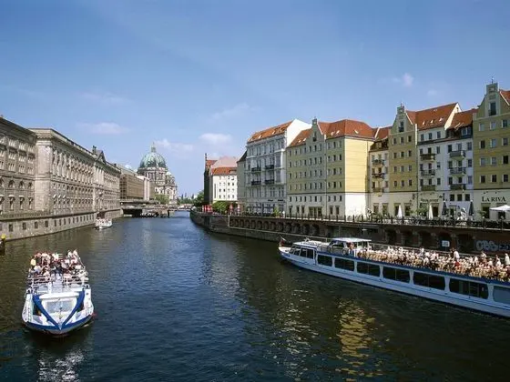 ibis Styles Berlin Treptow - Genel