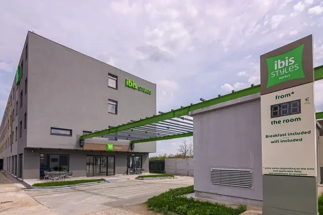 IBIS STYLES BUCHAREST AIRPORT