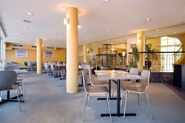 Ibis Styles Canberra - Yeme / İçme