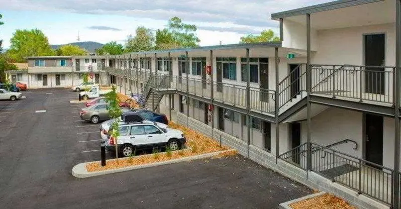 Ibis Styles Canberra Tall Trees