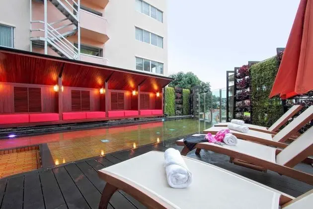 Ibis Styles Chiang Mai - Havuz