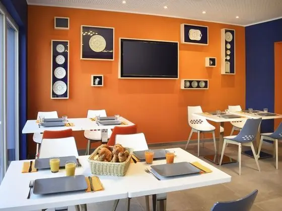 ibis Styles La Louvière - Dış Mekan