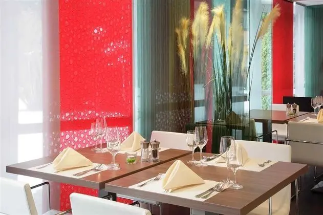 Ibis Styles Hotel Linz - Yeme / İçme