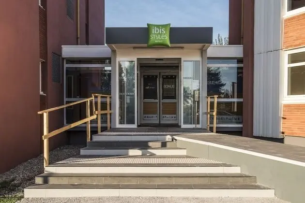 ibis Styles Lyon Bron Eurexpo - Dış Mekan