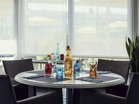 ibis Styles Marseille Provence Airport - Yeme / İçme