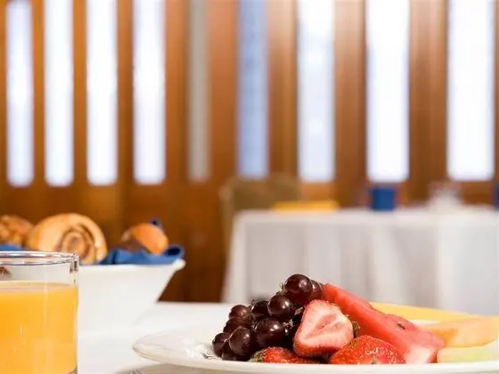 ibis Styles Mt Isa Verona - Yeme / İçme