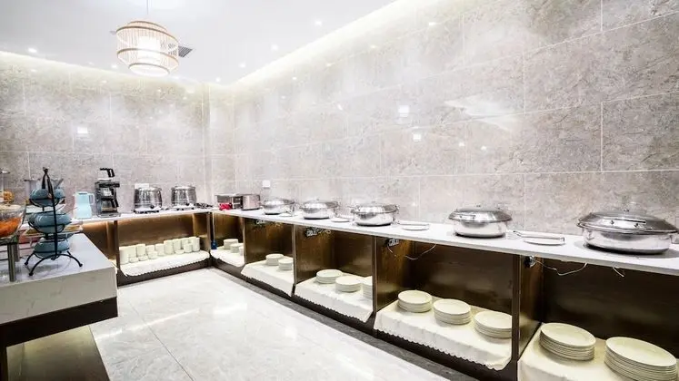 Ibis Styles Nanchang Xiaolan Industrial Park Hotel - Yerinde Yemek