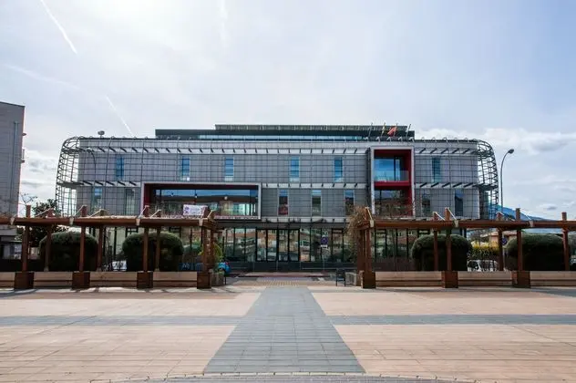 Ibis Styles Pamplona Noain - Dış Mekan