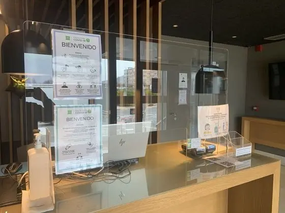 Ibis Styles Pamplona Noain - Lobi