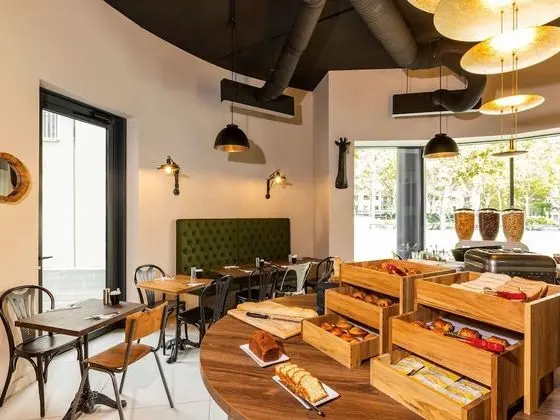 ibis Styles Puteaux Paris La Defense - Yerinde Yemek