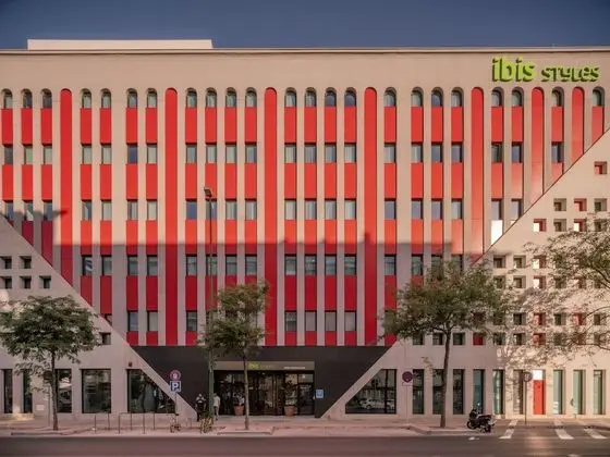 Ibis Styles Sevilla Santa Justa - Dış Mekan