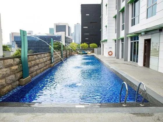ibis Styles Singapore Albert - Havuz