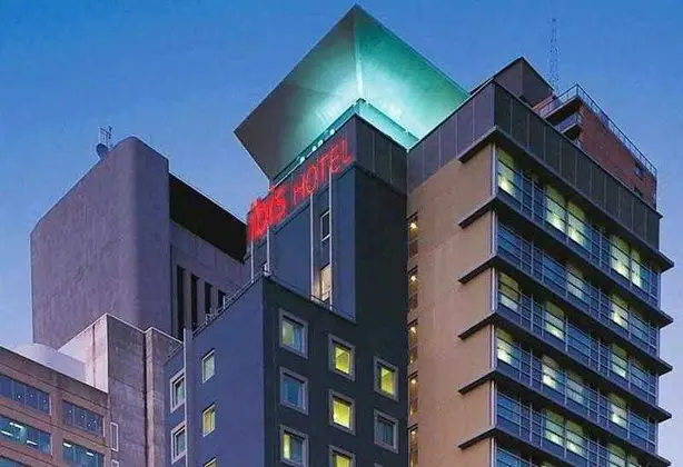 Ibis Sydney World Square