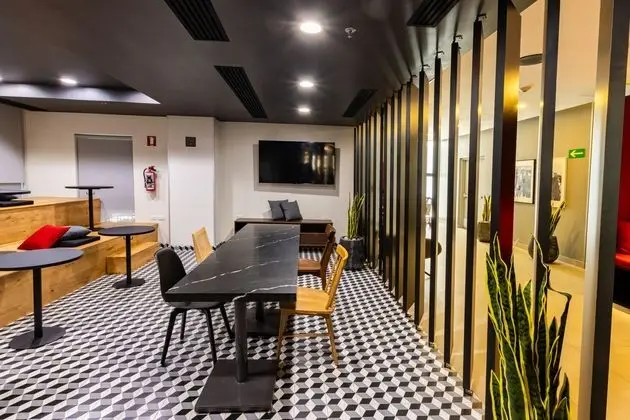 IBIS TIJUANA ZONA RIO