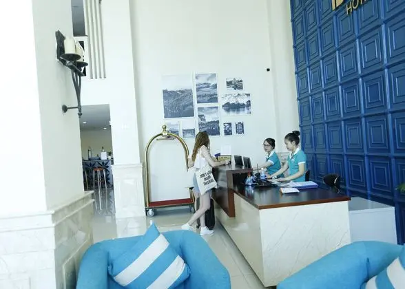 Ibiza Riverfront Hotel Da Nang - Lobi