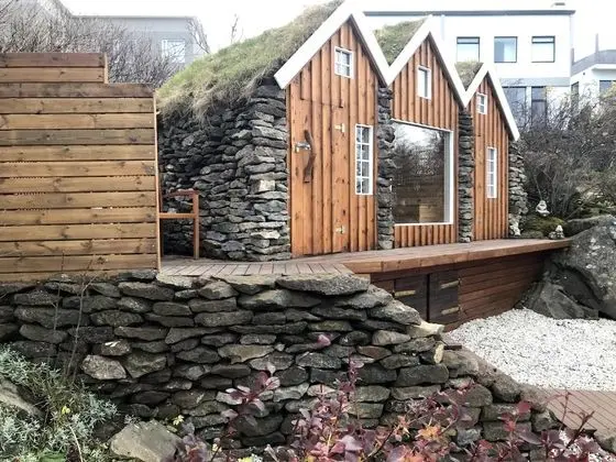 ICELAND SJF Villa , Hot tub & Outdoor Sauna Amazing Mountains View - 15 min to downtown - Havuz