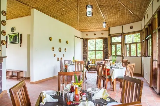 Ichumbi Gorilla Lodge - Yerinde Yemek